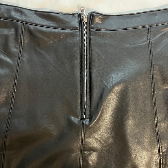 Cleo Soft Faux Leather Midi Skirt Black Size 16 - Picture 5 of 14
